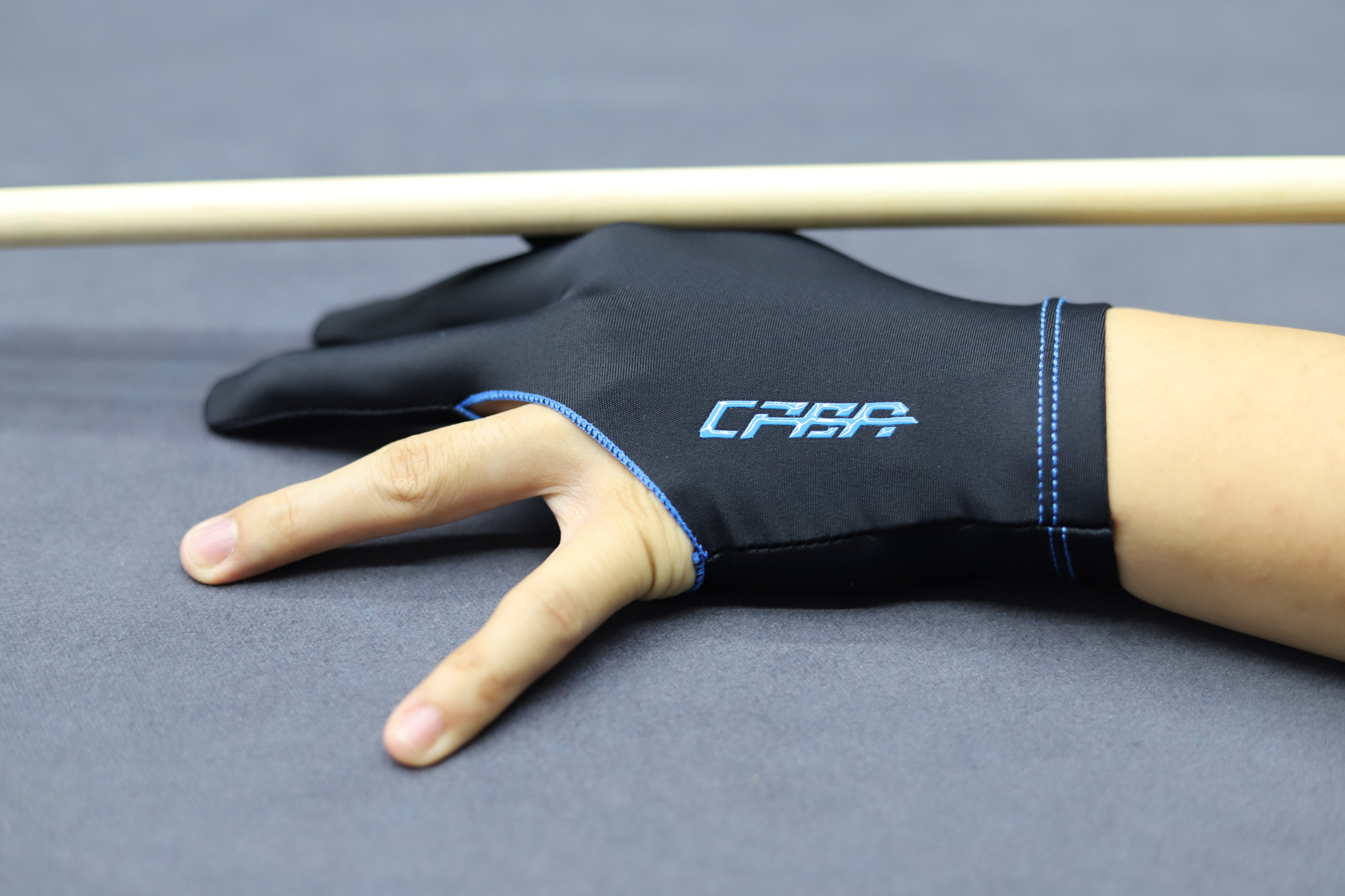 CPBA Billiard Glove - Closed Finger