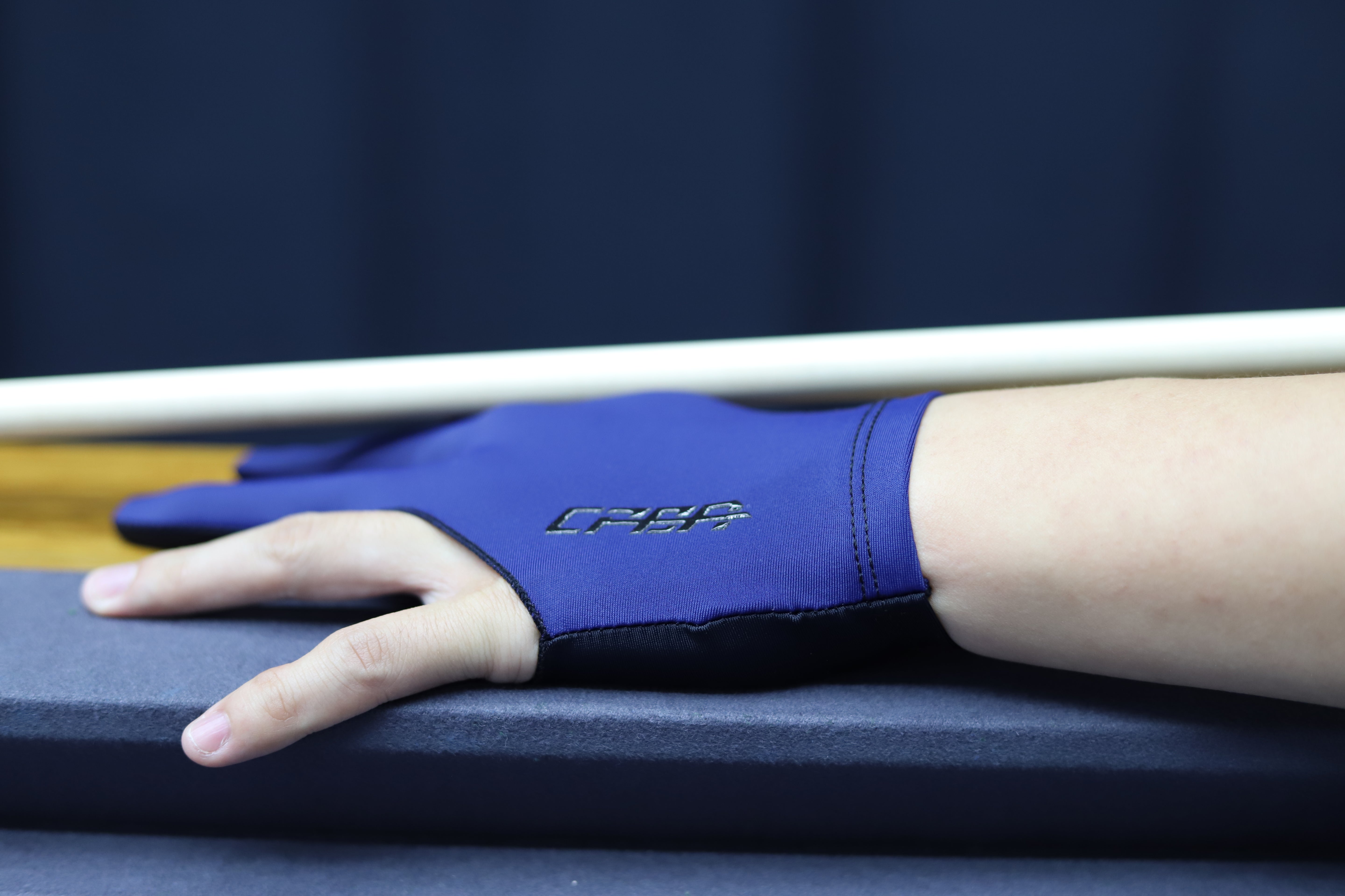 CPBA Billiard Glove - Closed Finger