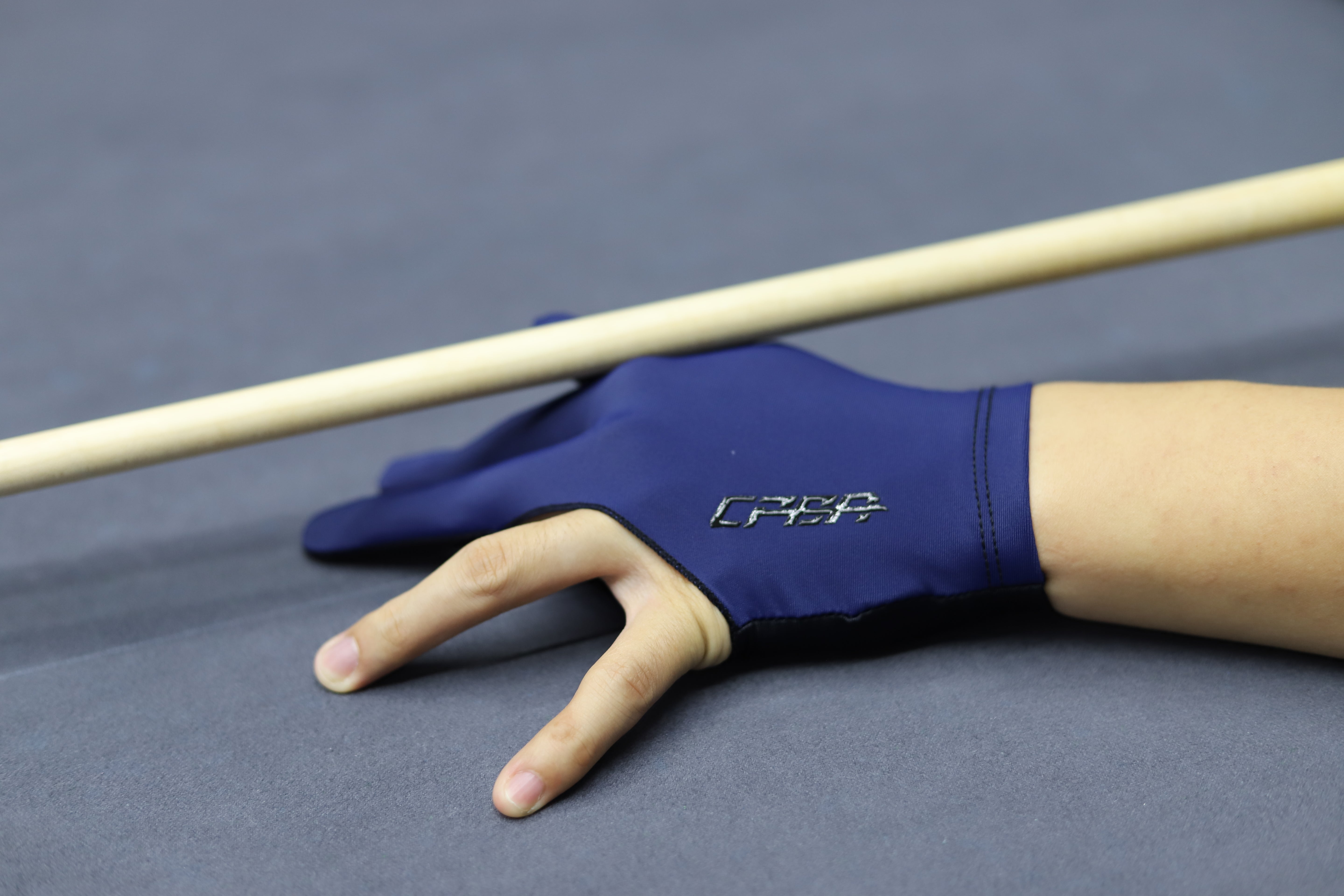 CPBA Billiard Glove - Closed Finger