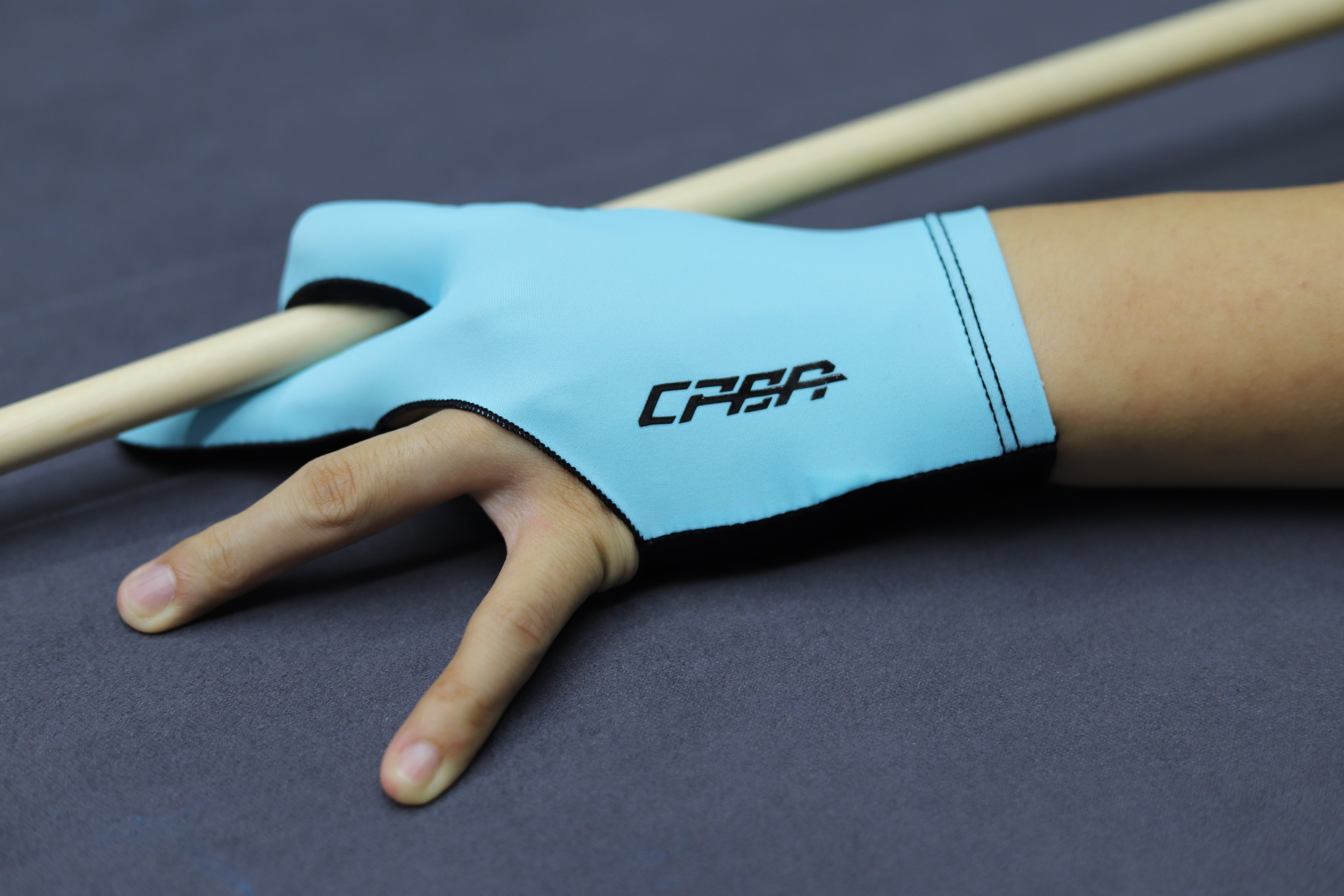 CPBA Billiard Glove - Closed Finger